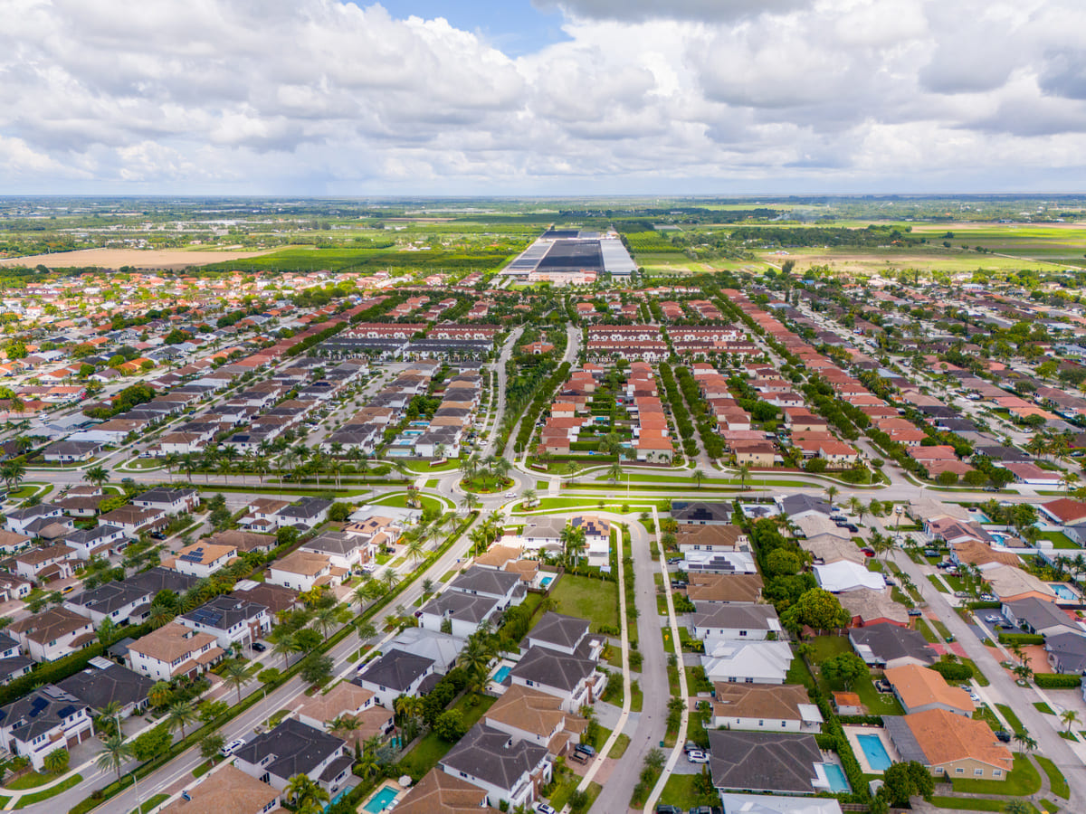 PEGASUS-DRONES-SERVICES -Prise de vue pour la cartographie municipale à Servon
